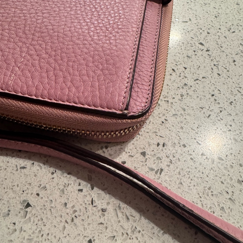 Tumi Pink Pebbled Wristlet Clutch EUC - Picture 9 of 15